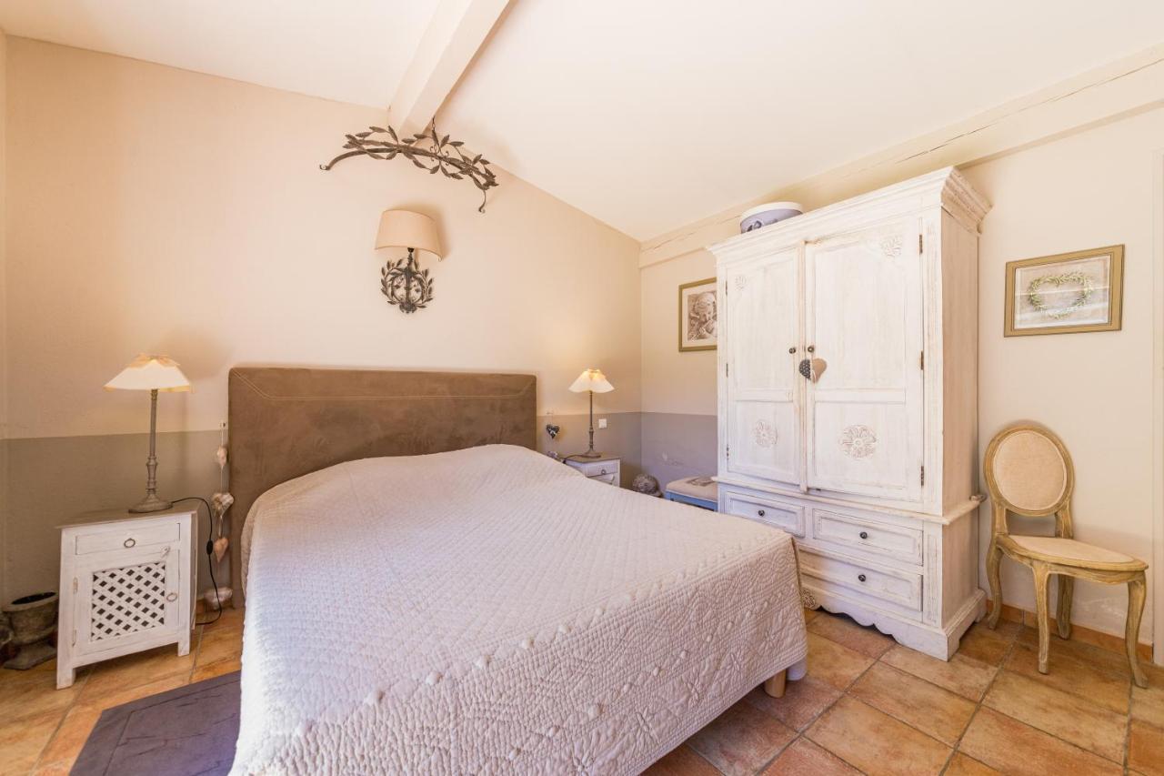 Готель Jade En Provence Везон-ла-Ромен Екстер'єр фото