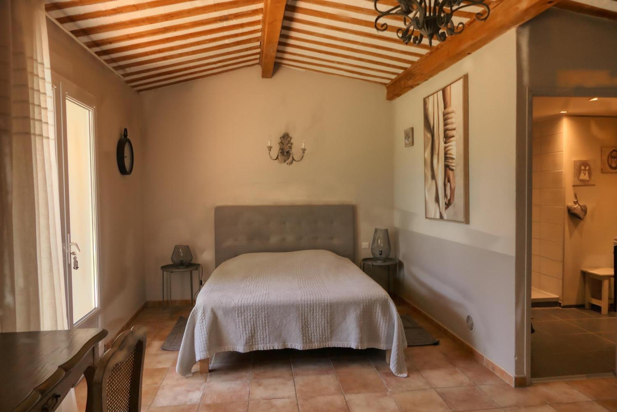Готель Jade En Provence Везон-ла-Ромен Екстер'єр фото