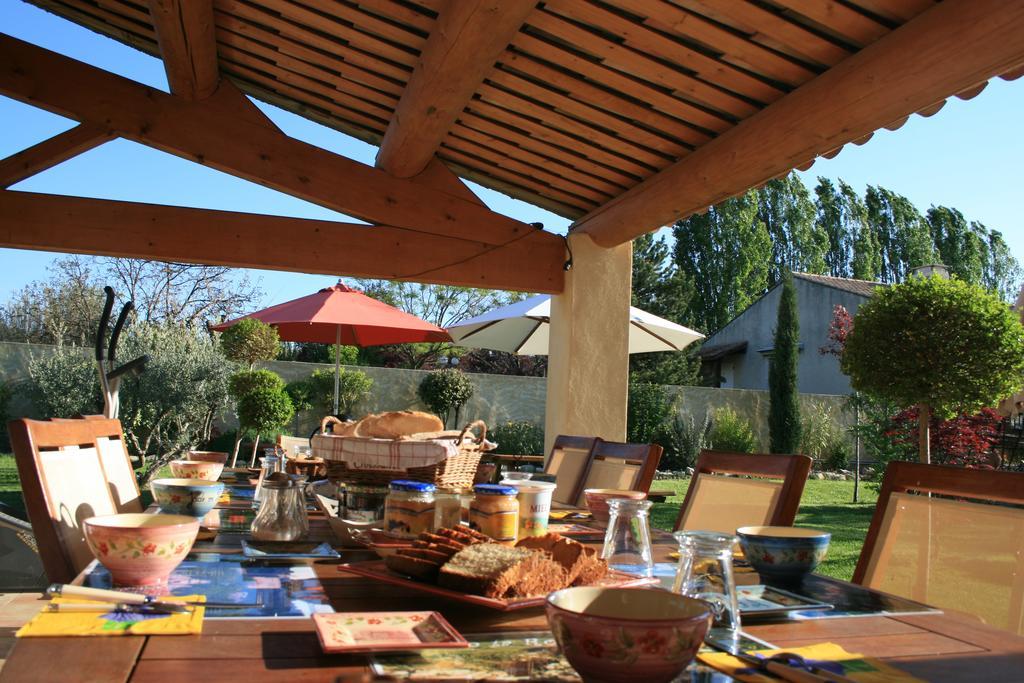 Готель Jade En Provence Везон-ла-Ромен Екстер'єр фото