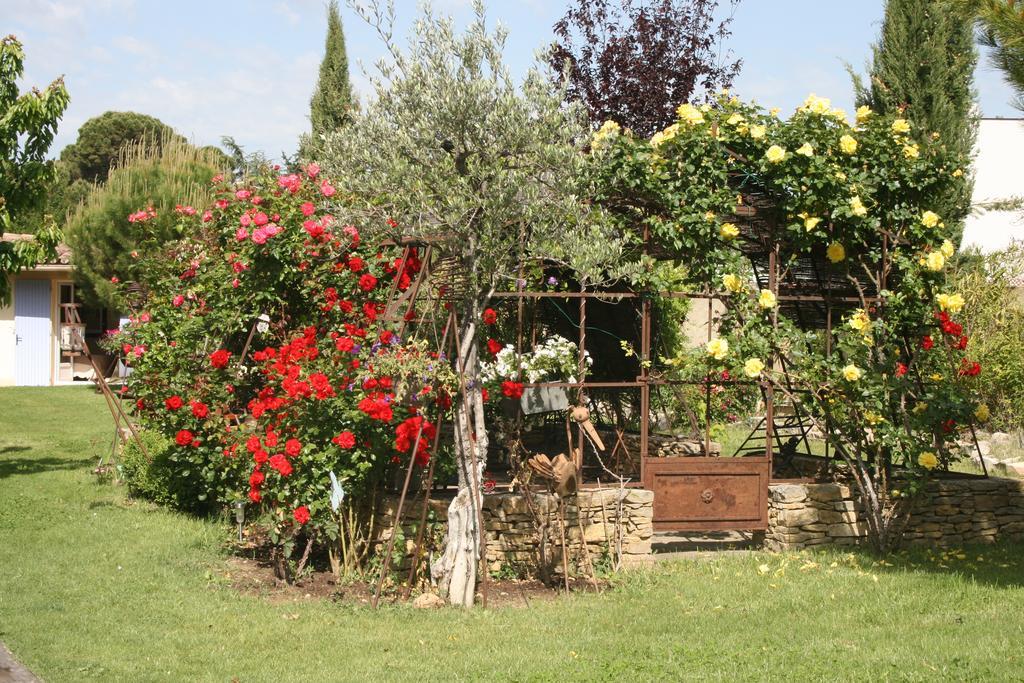 Готель Jade En Provence Везон-ла-Ромен Екстер'єр фото